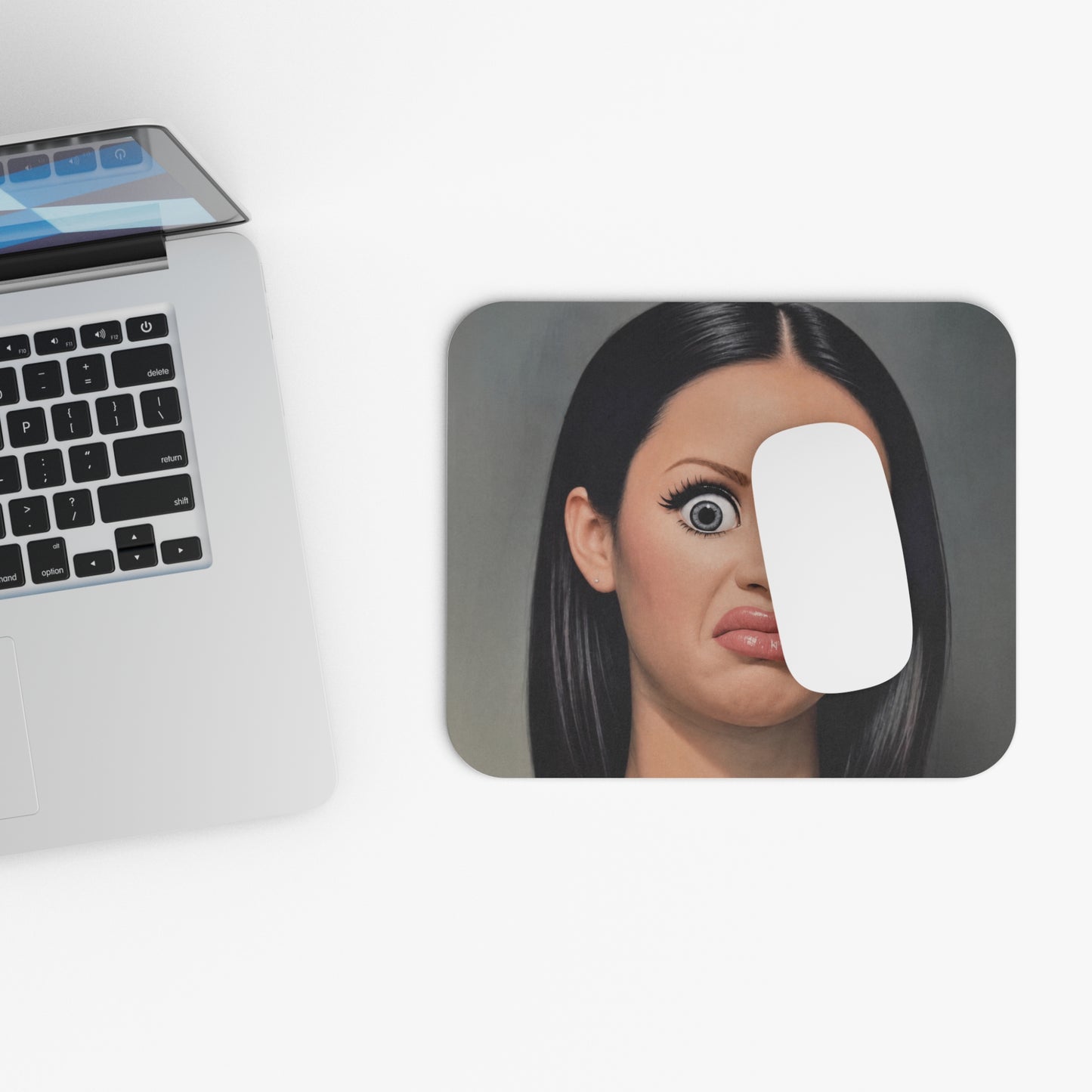 Funny Face Mouse Pad — Big Eyed Disgust Expression Desk Mat