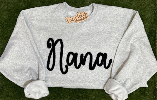 Nana Yarn Embroidered Sweatshirt